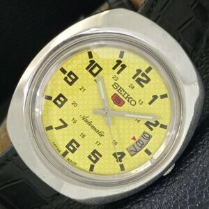 Vintage 1980 Seiko Automatic Mens Silver Watch W/daydate & Yellow accents
